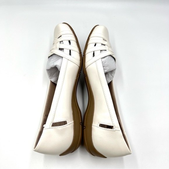 8.5W 8.5 WIDE LifeStride Diverse White Faux Vegan Leather Ballet Flats Shoes NEW - Picture 8 of 13